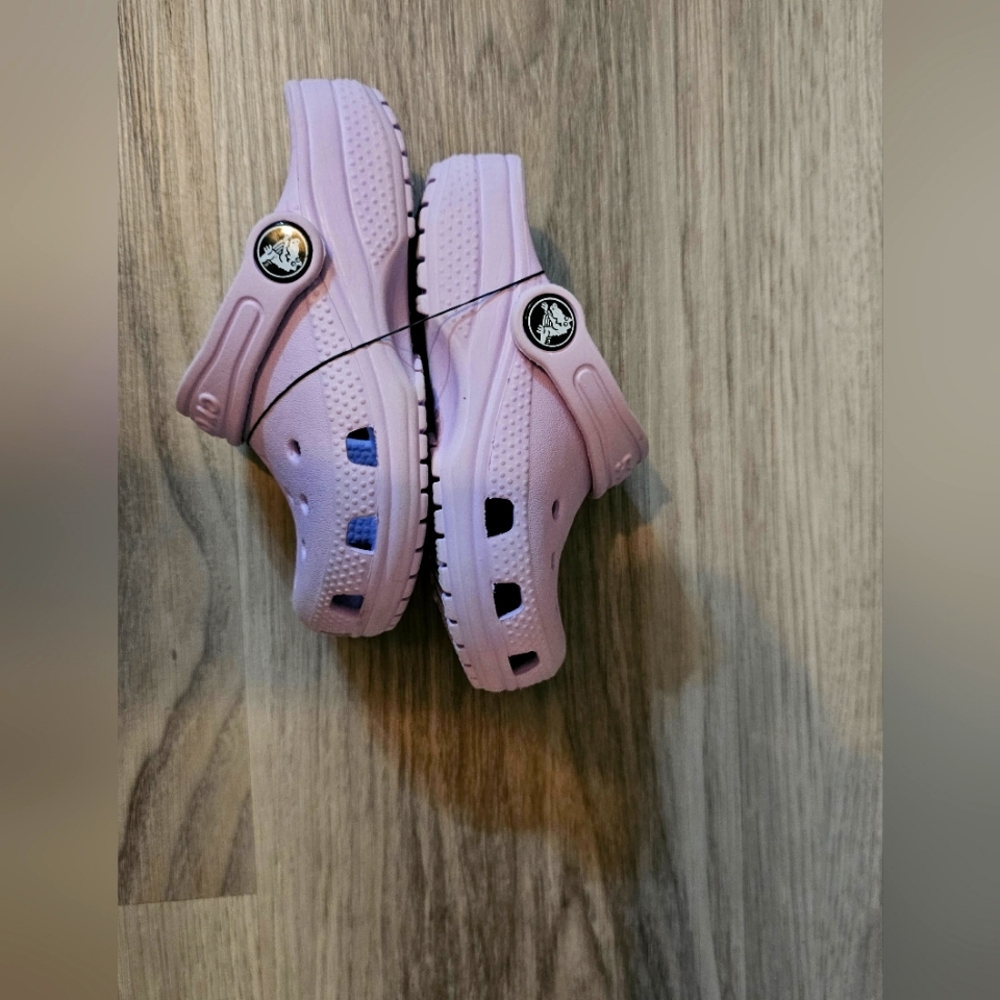 Like New Lilac Crocs c8